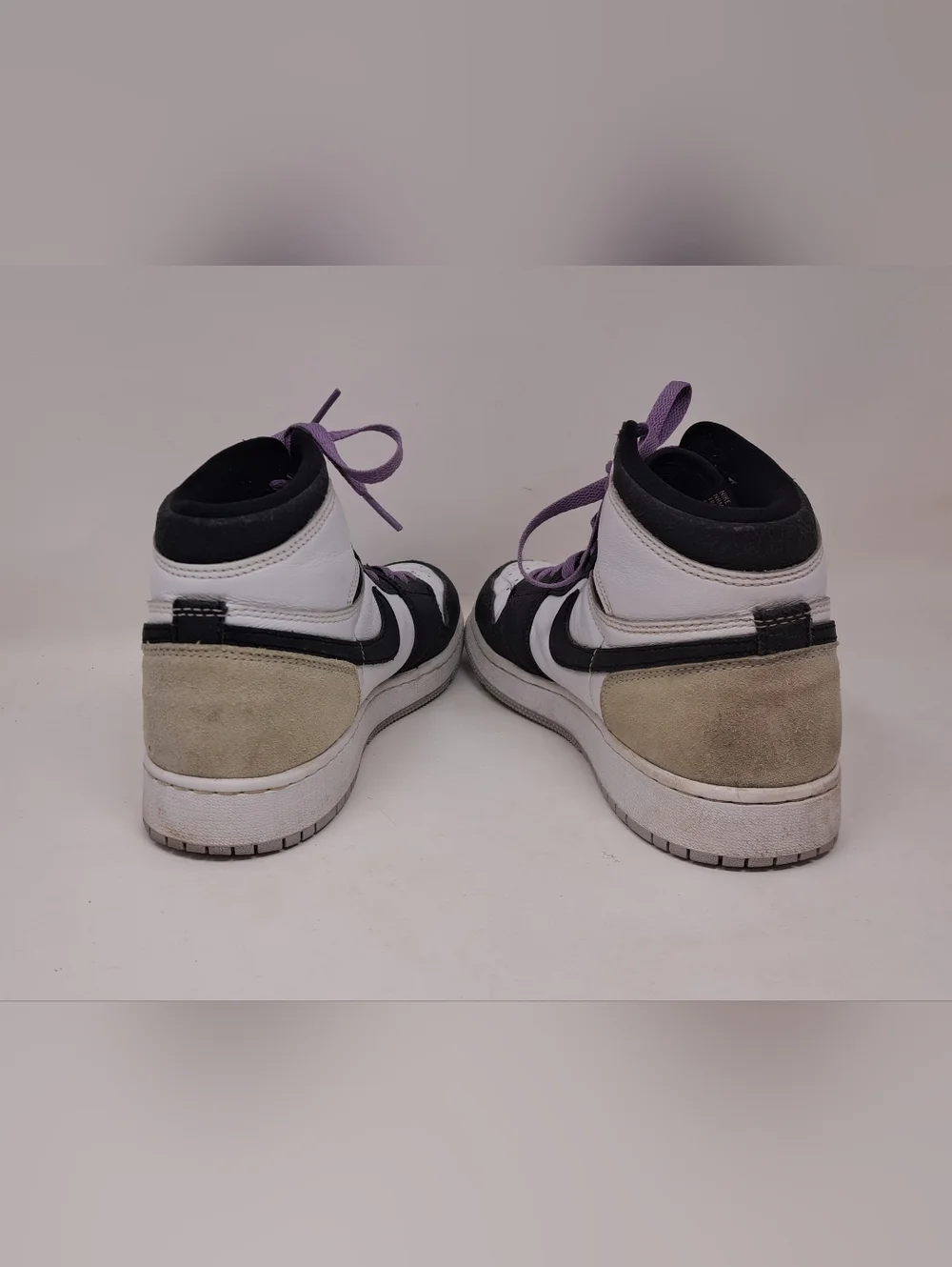 Nike Air Jordan 1 Retro High OG GS Stage Haze SIZE 7Y (Womens 8.5 US) 575441 108 - Picture 10 of 14